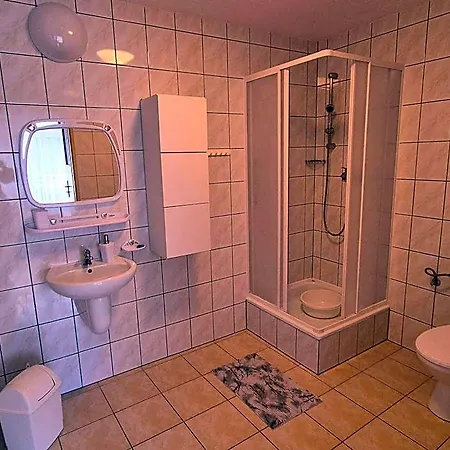 Osrodek Wypoczynkowo-leczniczy Opole W Dzwirzynie *